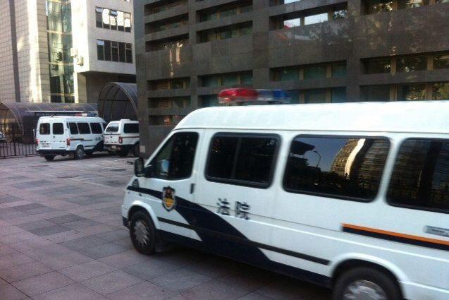 李天一事件是个人炒作吗，李天一提前6年出狱？监狱辟谣