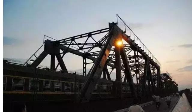 广州著名大桥，广州的各座过江大桥