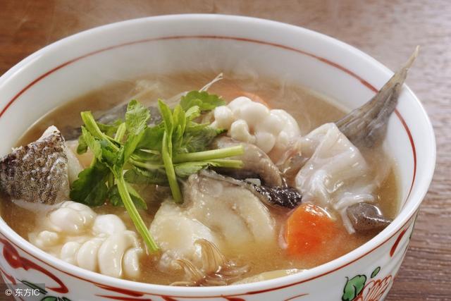 孕妇熬什么粥最养胎，孕妇喝什么粥好对胎儿好（孕早安胎饮食攻略）