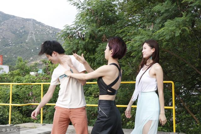 夫妻宫暗合谁出轨，八字最怕夫妻宫暗合（命中看你婚缘配偶是否会容易出轨）