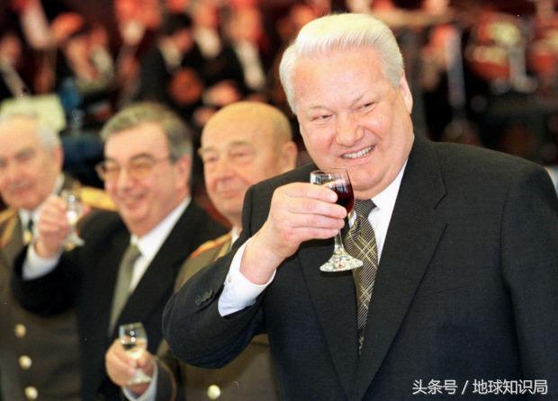 世界上最大的湖，世界上面积最大的湖是什么湖（里海是世界上最大的湖还是最小的海）