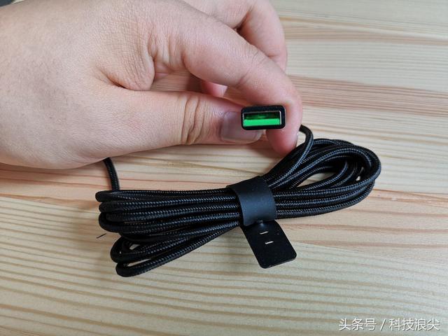 雷蛇曼巴精英版评测：迄今为止最华丽的旗舰游戏鼠标