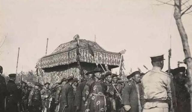 圆寂是什么意思，圆寂是什么意思闭气死吗（为何皇帝去世叫“驾崩”）