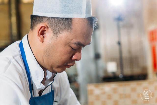 煎炸鲮鱼的做法，炸鳊鱼的做法大全（这个顺德厨师宁愿不做也不换别的食材）