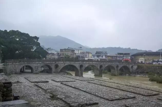 云水谣古镇在哪里，云水谣在哪里（客家人神一般的建筑与诗意浪漫）