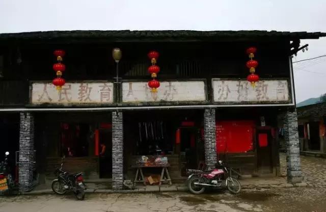 云水谣古镇在哪里，云水谣在哪里（客家人神一般的建筑与诗意浪漫）