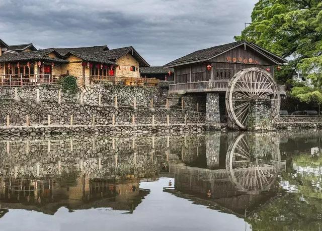 云水谣古镇在哪里，云水谣在哪里（客家人神一般的建筑与诗意浪漫）