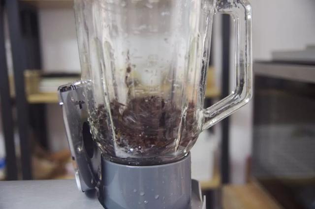 紫菜怎么做成海苔，海苔是怎么做的（就成了孩子最爱吃的零食海苔）