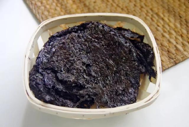 紫菜怎么做成海苔，海苔是怎么做的（就成了孩子最爱吃的零食海苔）