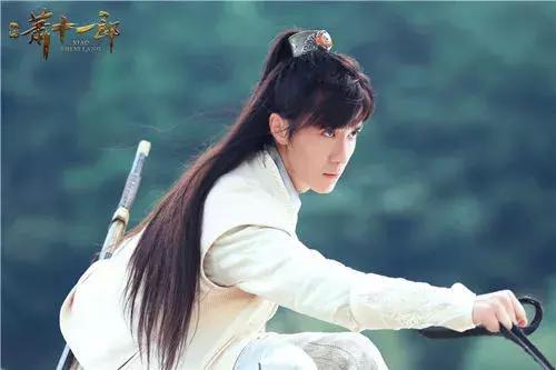 关于镇魂系列的动漫图片大全  居老师的眼神感觉会说话，镇魂图片动漫唯美（北老师和居老师终于红了）