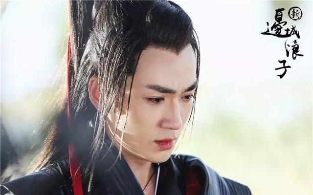 关于镇魂系列的动漫图片大全  居老师的眼神感觉会说话，镇魂图片动漫唯美（北老师和居老师终于红了）