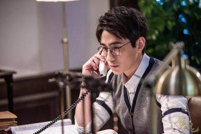 关于镇魂系列的动漫图片大全  居老师的眼神感觉会说话，镇魂图片动漫唯美（北老师和居老师终于红了）