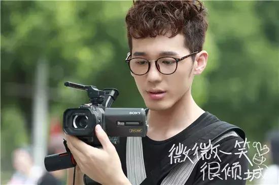 关于镇魂系列的动漫图片大全  居老师的眼神感觉会说话，镇魂图片动漫唯美（北老师和居老师终于红了）