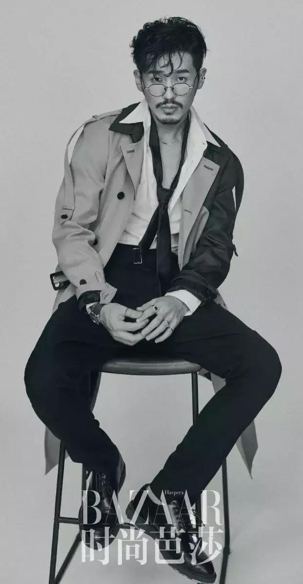 关于镇魂系列的动漫图片大全  居老师的眼神感觉会说话，镇魂图片动漫唯美（北老师和居老师终于红了）