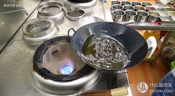 宽油是什么意思，宽油是什么（看完100集美食作家王刚）