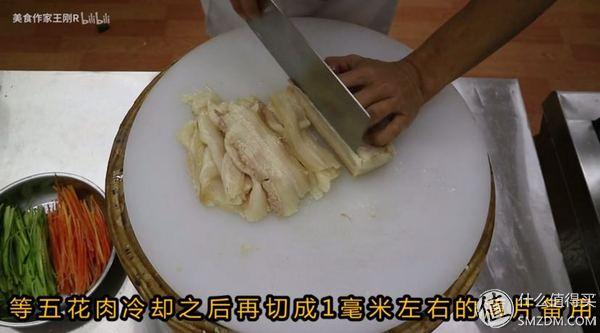 宽油是什么意思，宽油是什么（看完100集美食作家王刚）