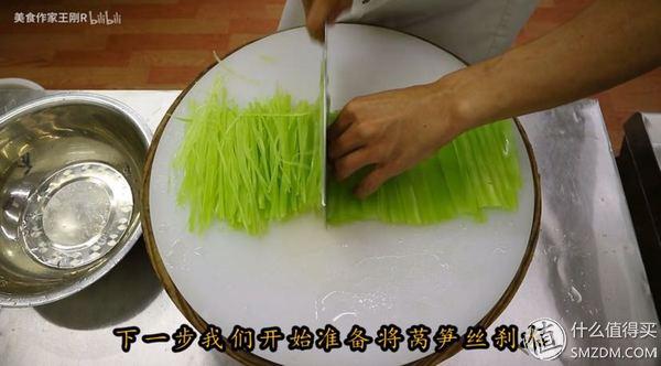 宽油是什么意思，宽油是什么（看完100集美食作家王刚）