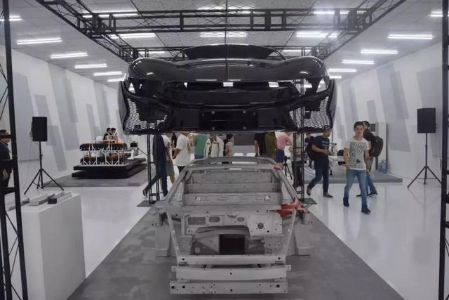 蜻蜓标志的跑车是什么车，蜻蜓标志的车叫什么名（国产电动超跑“小蜻蜓”）