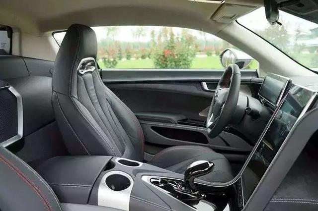 蜻蜓标志的跑车是什么车，蜻蜓标志的车叫什么名（国产电动超跑“小蜻蜓”）