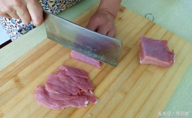 川味水煮肉片主要材料，正宗川味水煮肉片的家常做法