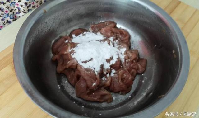 川味水煮肉片主要材料，正宗川味水煮肉片的家常做法