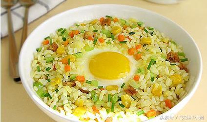 孜然羊肉炒饭茄的做法，孜然羊肉炒饭茄的做法视频（教你20种香喷喷的炒饭做法）