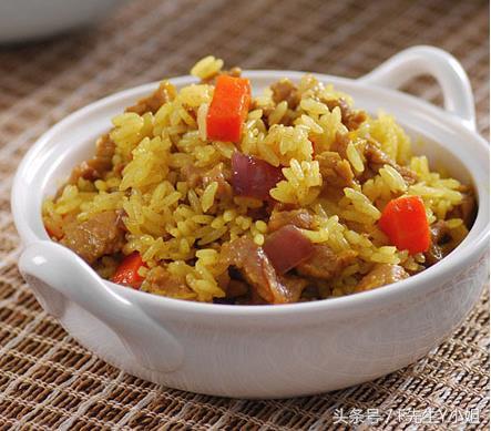 孜然羊肉炒饭茄的做法，孜然羊肉炒饭茄的做法视频（教你20种香喷喷的炒饭做法）