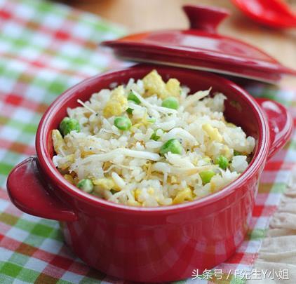 孜然羊肉炒饭茄的做法，孜然羊肉炒饭茄的做法视频（教你20种香喷喷的炒饭做法）