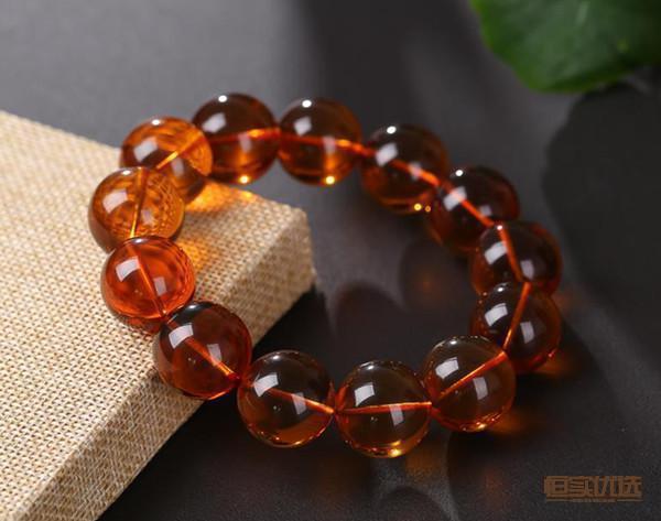 琥珀怎么鉴定真假，怎样鉴定琥珀真假方法（闻不到松香味的琥珀到底是不是假琥珀）