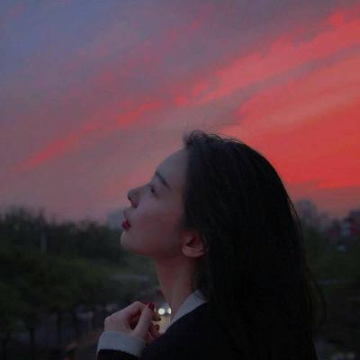 超清女生头像微信，超清女生头像（最火微信头像女高清唯美）