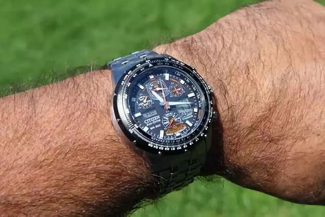 西铁城光动能手表是什么档次，西铁城光动能手表型号区别（为什么西铁城在国内知名度那么高）