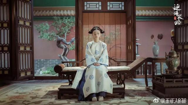 黑莲花是什么意思，黑莲花是什么意思 网络流行语（她是如何凭一张“黑莲花脸”出奇制胜的）