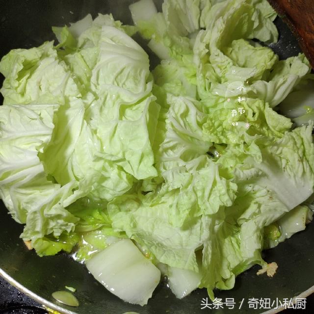 虾仁炒白菜的做法，虾仁圆白菜的做法窍门（虾仁炒白菜）