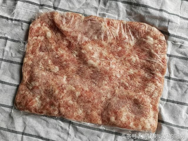 肉馅怎么快速解冻，如何快速解冻肉馅（剁好的肉馅这样保存）