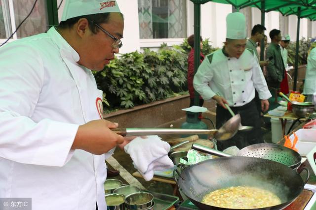豆天蛾幼虫有毒吗，豆天蛾的幼虫（江苏连云港最有特色的食品之一豆丹）