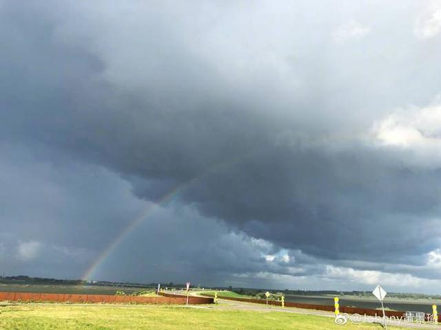 黄景瑜15条微博是表白，黄景瑜被黑仍很火（黄景瑜上线14分钟发图15张）