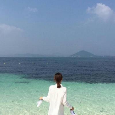 海边的背影，微信头像，海边的背影（好看又吉利的微信头像女生海边背影）