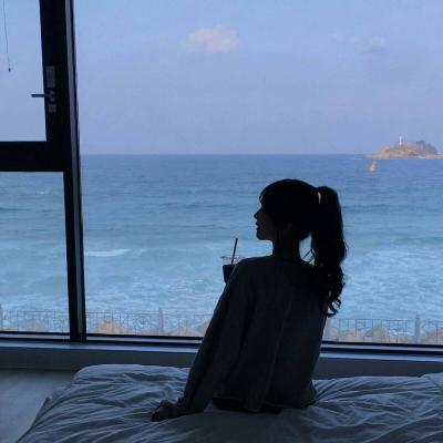 海边的背影，微信头像，海边的背影（好看又吉利的微信头像女生海边背影）