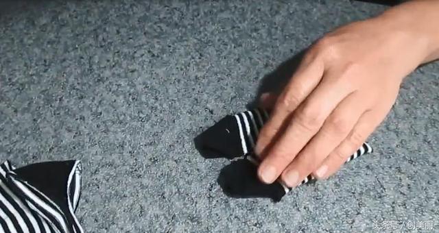 自己动手用废旧袜子做手工娃娃吧！，如何用袜子做手工娃娃（教你用袜子做一个可爱的布娃娃）