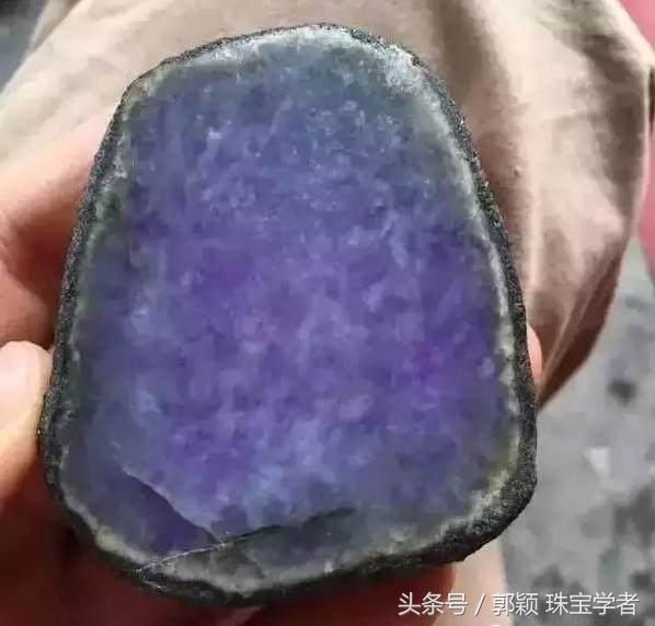 赌石怎么才能成功，五种方法教你（你就没有赌石的欲望了）