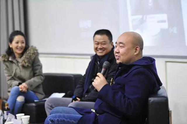 余秀华最好的十首诗，余秀华描写性的诗（小宽，问你点事）