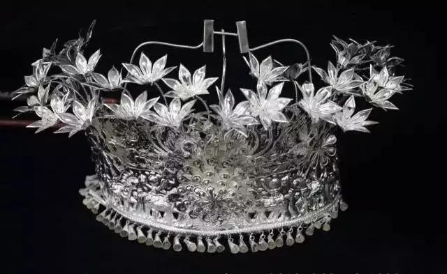 藏银和纯银的区别，925银、素银、泰银、藏银、假银的区别（纯银、藏银、苗银、泰银……不一定真的都是银）