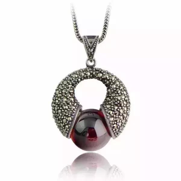 藏银和纯银的区别，925银、素银、泰银、藏银、假银的区别（纯银、藏银、苗银、泰银……不一定真的都是银）