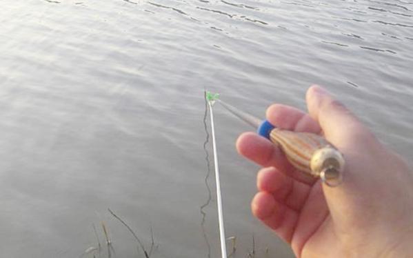 抛竿技巧全解析：掌握正确手法，告别空竿烦恼，轻松提升钓鱼成功率