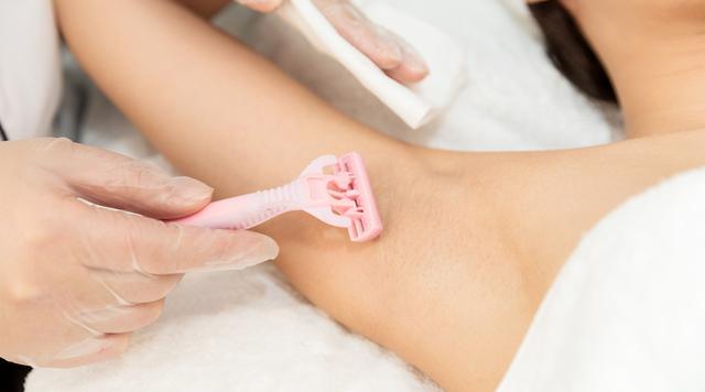 腿毛会越刮越多吗，腿毛会越刮越多吗越刮越粗是真的吗（体毛真的会越刮越多）