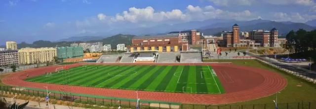 福建水利电力技术职业学院分数线，2022青海考多少分能上福建水利电力职业技术学院（教你如何报考福建水利电力职业技术学院）