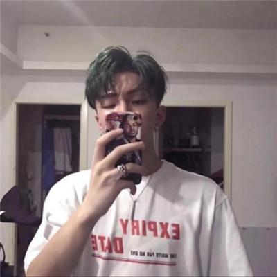 微信头像男生阳光帅气，阳光帅气酷酷的男生微信头像（最潮最酷男生微信个性头像2018精选）