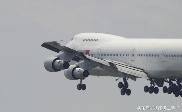 飞机重量是多少，飞机重量是多少（为什么飞机只靠3个小轮子）