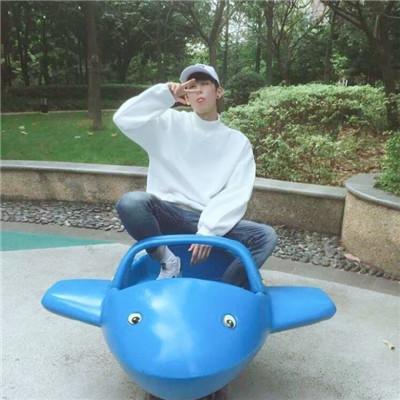 搞怪头像男 奇葩，搞怪男生（最火微信头像男生帅气搞怪）