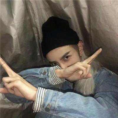 搞怪头像男 奇葩，搞怪男生（最火微信头像男生帅气搞怪）